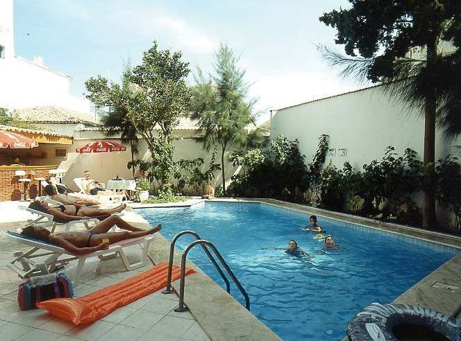 Akdeniz Apart Hotel Kusadası Eksteriør bilde