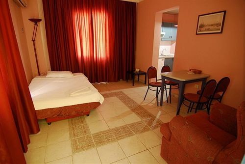 Akdeniz Apart Hotel Kusadası Eksteriør bilde